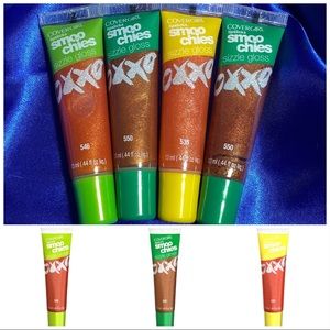 Covergirl Smoo Chies Oxxo Lipslicks Sizzle Gloss BUNDLE OF 4